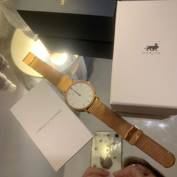 Larrson and Jennings rose gold watch with box - Picture 4 of 6